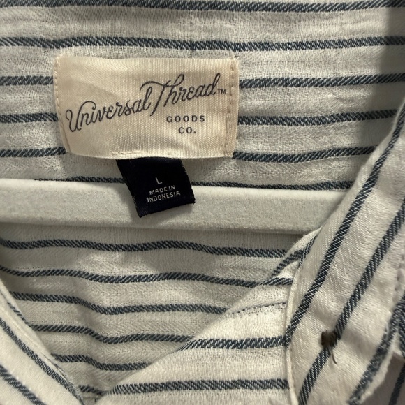 Universal Thread White Gray Stripe Button Shirt - Picture 2 of 3